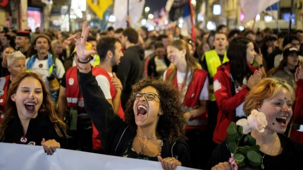Reuters Students celebrate as they arrive to the capital after walking from different parts of the country to support the final campaign rally of the electoral list “Student List - Students Win” in Belgrade
