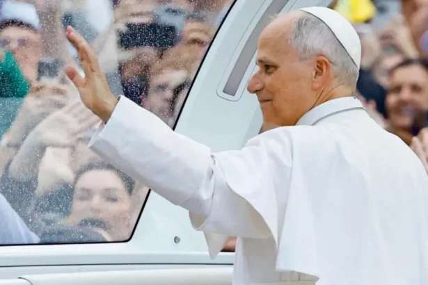 EPA Pope Leo XIV greets the faithful during his weekly general audience, in Vatican City, 21 October 2026